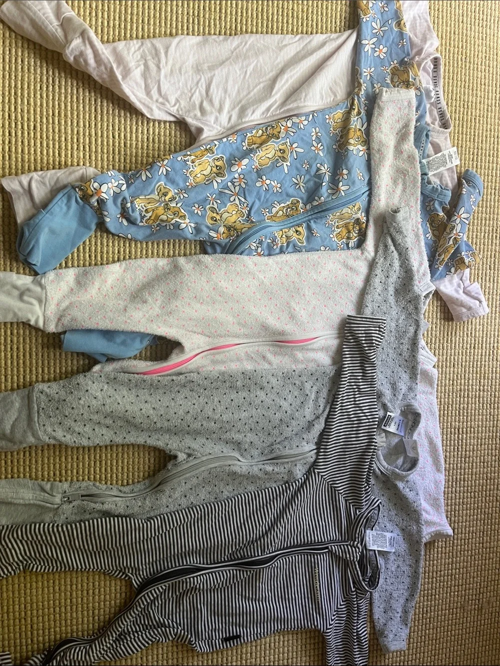 Bonds Australia baby bundle  Wondersuit size 6-12 months